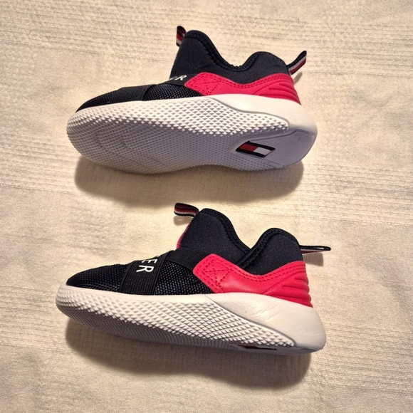 Tommy Hilfiger size 6 toddler slip on shoes, blue & red EUC - Picture 4 of 7